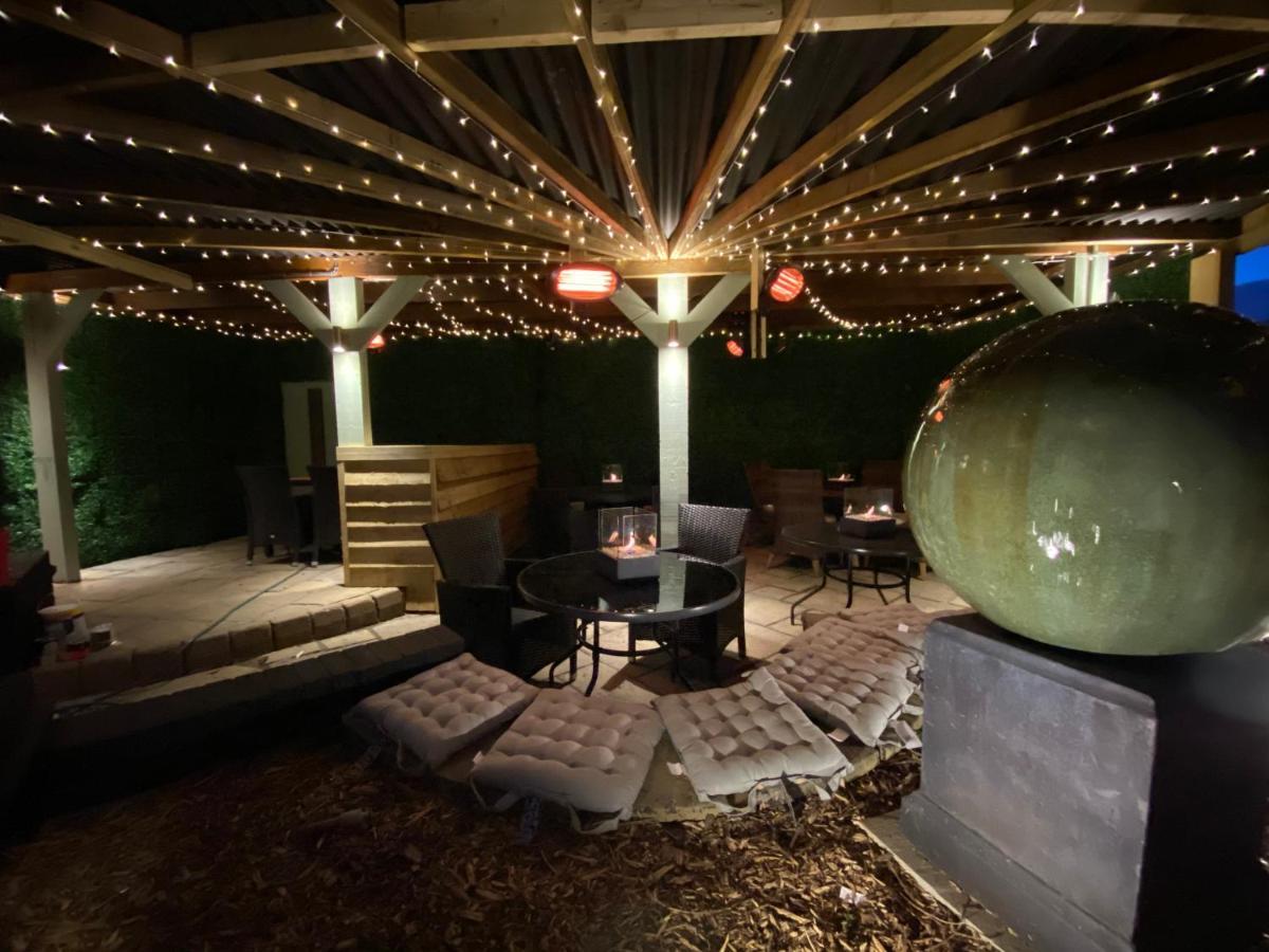 Hotel Hogget Foxton Esterno foto